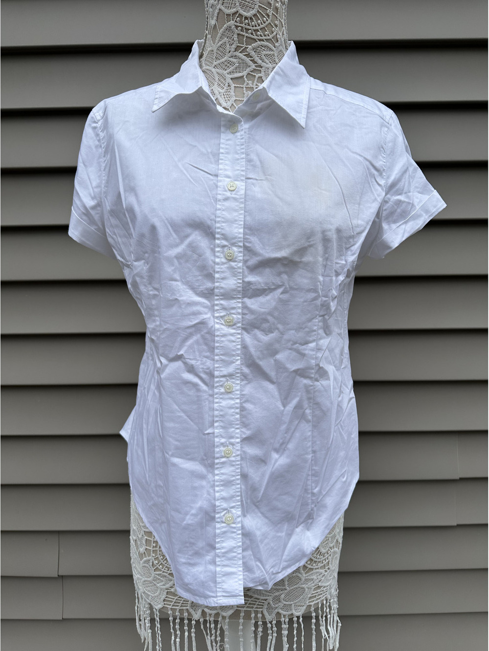 New York & Company White Button Up Shirt Classic Tailored Fit Short Sleeve